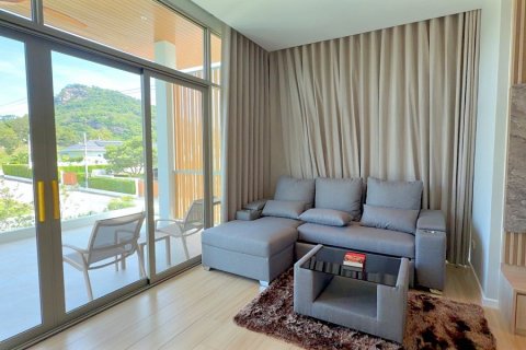 House in Hua Hin, Thailand 4 bedrooms № 168103 - photo 14