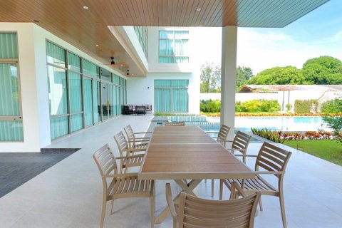 House in Hua Hin, Thailand 4 bedrooms № 168103 - photo 8