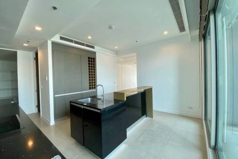Condo in Khlong San, Bangkok, Thailand, 3 bedrooms  № 134039 - photo 12