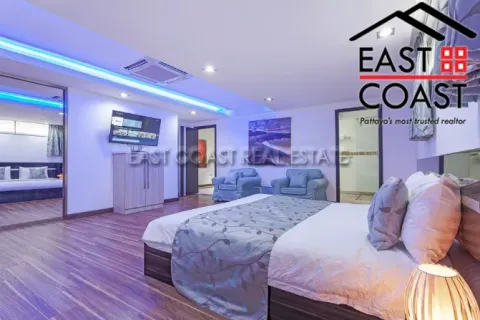 Casa de 4 dormitorios en Pattaya, Tailandia № 212293 - foto 16