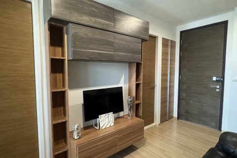 Студия в кондо в Клонг Тоэй, Бангкок, Таиланд № 138536 - фото 3