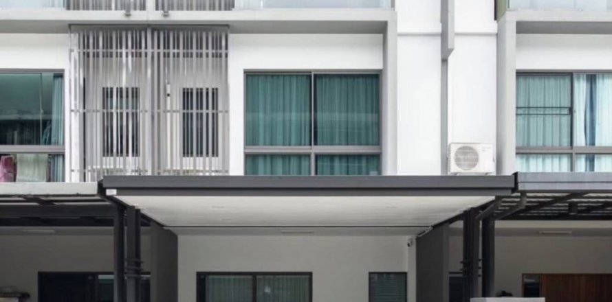 Таунхаус в Лат Пхрау, Бангкок, Таиланд с 3 спальнями  № 134519