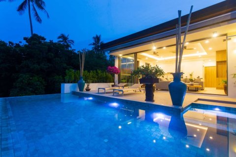 Villa in Ko Samui, Thailand 3 bedrooms № 166299