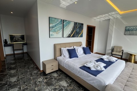 Villa in Bang Tao, Thailand 5 bedrooms № 166294 - photo 13