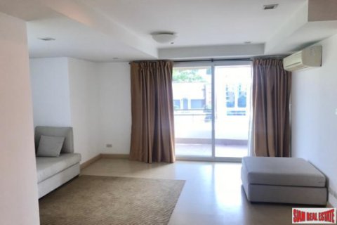 Apartment in Bangkok, Thailand 3 bedrooms № 193450 - photo 3