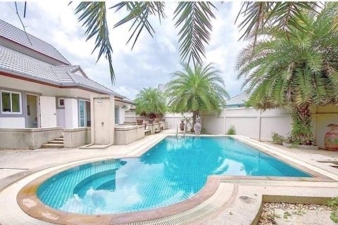 Villa in Hua Hin, Thailand 4 bedrooms № 152169 - photo 3