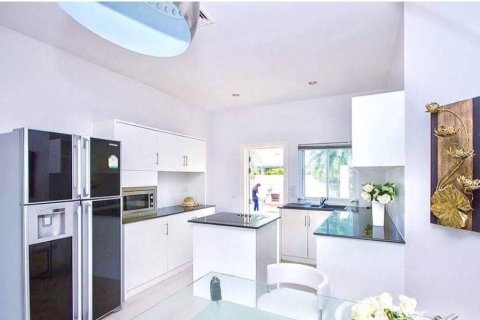 Villa in Hua Hin, Thailand 4 bedrooms № 152169 - photo 8