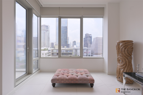 Condo in Bangkok, Thailand, 2 bedrooms № 209825 - photo 2