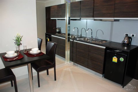 Condo sur Jomtien Beach, Pattaya, Thaïlande, 1 chambre  № 204399 - photo 3