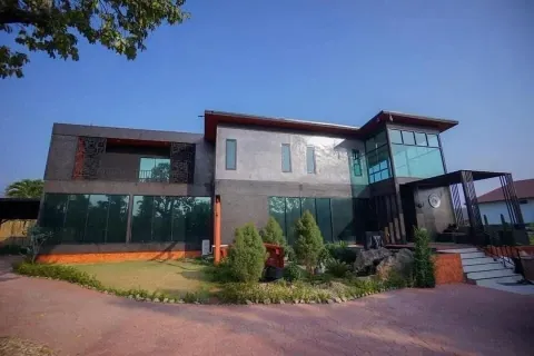 Вилла в Чиангмае, Таиланд с 7 спальнями  № 164579