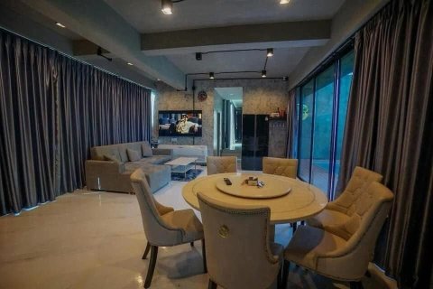 Villa à Chiang Mai, Thaïlande 7 chambres № 164579 - photo 2