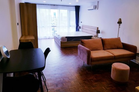 Студия в кондо в Ваттхане, Бангкок, Таиланд № 153060 - фото 3