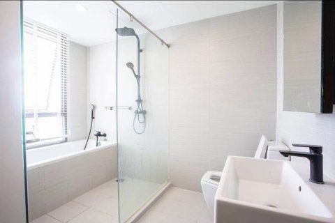 Кондоминиум с 2 спальнями в Клонг Тоэй, Бангкок, Таиланд № 153064 - фото 9