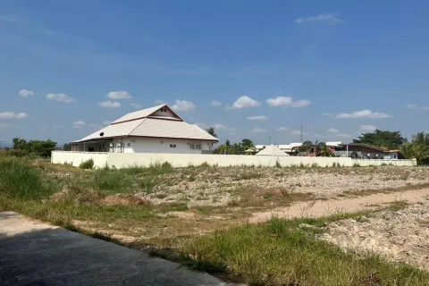 Земельный участок в Хуа Хине, Таиланд 8080м2  № 169480