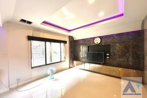 Haus in Bang Khen, Bangkok, Thailand 3 Schlafzimmer № 218704 - Foto 3