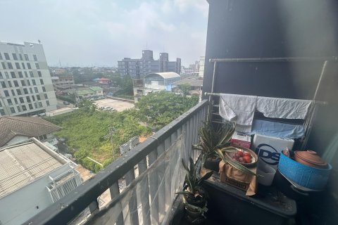 Condo à Samut Prakan, Thaïlande, 2 chambres № 154144 - photo 26