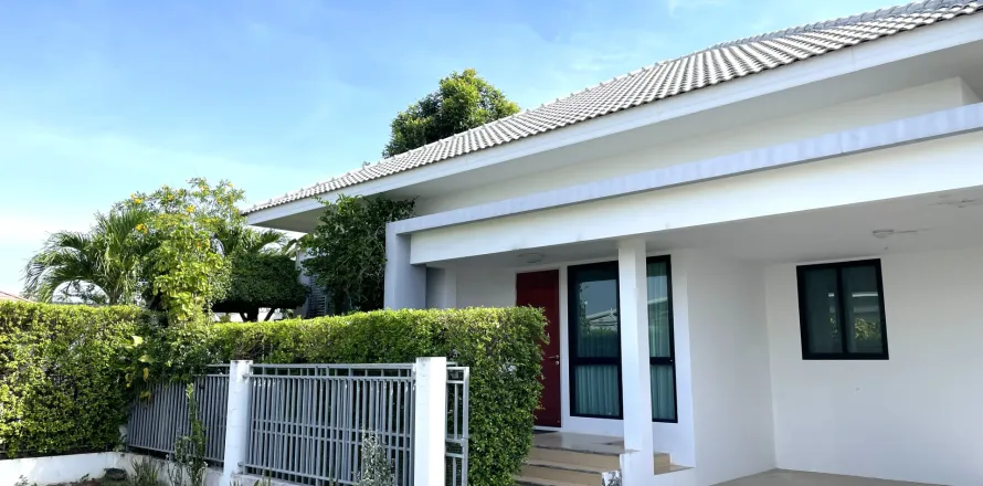 House in Ban Chang, Thailand 3 bedrooms № 154147