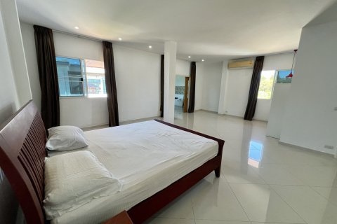 Дом в Паттайе, Таиланд с 8 комнатами № 174006 - фото 22