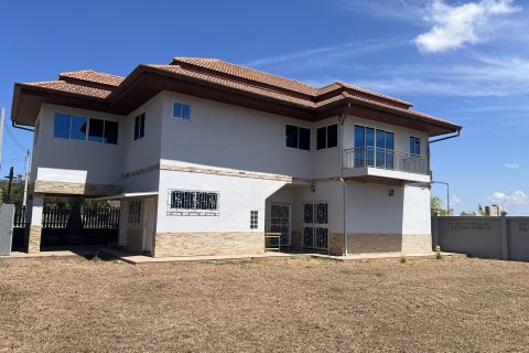 Дом в Паттайе, Таиланд с 8 комнатами № 174006 - фото 3