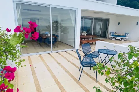 Condo in Kamala, Thailand, 2 bedrooms  № 174008 - photo 2