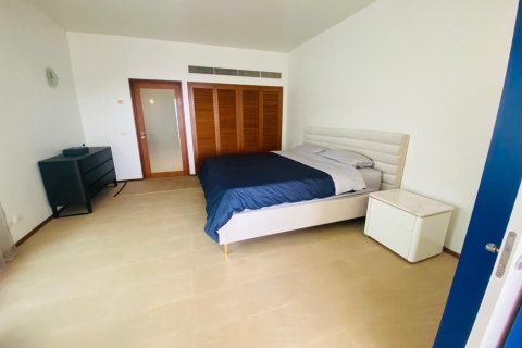 Condo in Kamala, Thailand, 2 bedrooms  № 174008 - photo 17