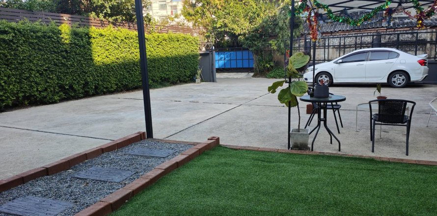 Дом в Чиангмае, Таиланд с 4 спальнями  № 174005