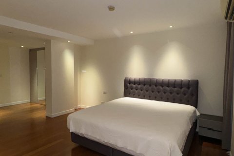 Penthouse in Watthana, Bangkok, Thailand 3 bedrooms № 139413 - photo 17