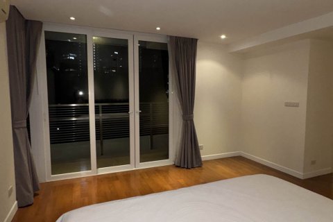 Penthouse in Watthana, Bangkok, Thailand 3 bedrooms № 139413 - photo 18