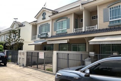 Таунхаус в Банг Каео, Таиланд с 2 спальнями № 139412 - фото 1