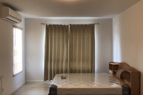 Таунхаус в Банг Каео, Таиланд с 2 спальнями № 139412 - фото 17