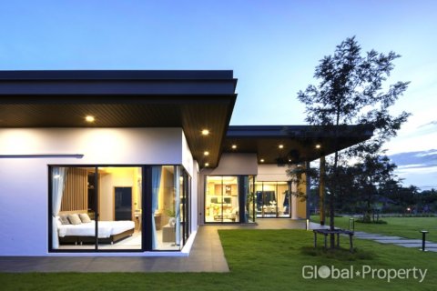 Дом в Паттайе, Таиланд с 3 спальнями  № 113588 - фото 3