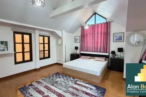 Casa de 4 dormitorios en Pattaya, Tailandia № 211041 - foto 4