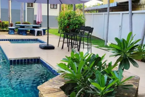 Casa de 4 dormitorios en Pattaya, Tailandia № 211041 - foto 15