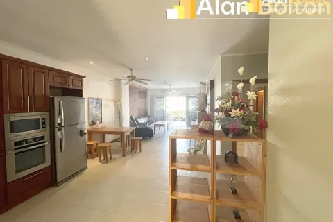 Condominio de 2 dormitorios en Pattaya, Tailandia № 211042 - foto 3