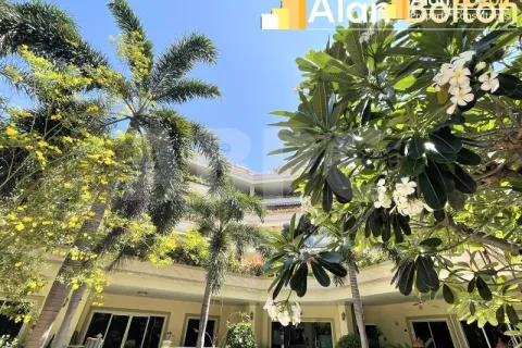 Condominio de 2 dormitorios en Pattaya, Tailandia № 211042 - foto 4