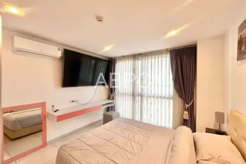 Condo in Pattaya, Thailand, 1 bedroom  № 211036