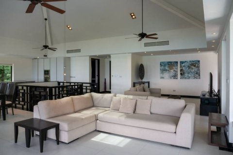 Villa in Kathu, Thailand 5 bedrooms № 154586 - photo 6