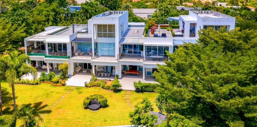 Пентхаус в Хуа Хине, Таиланд с 2 спальнями № 154583