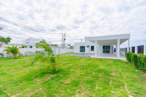 Villa in Hua Hin, Thailand 3 bedrooms № 154584 - photo 1