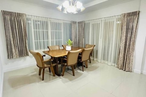 House in Ko Kaeo, Thailand 4 bedrooms № 154589 - photo 6