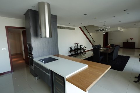 Condo à Watthana, Bangkok, Thaïlande, 3 chambres  № 170328