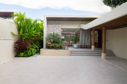 Дом в Паттайе, Таиланд с 3 спальнями  № 150399 - фото 2