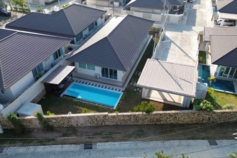 House in Pattaya, Thailand 3 bedrooms № 138048 - photo 4