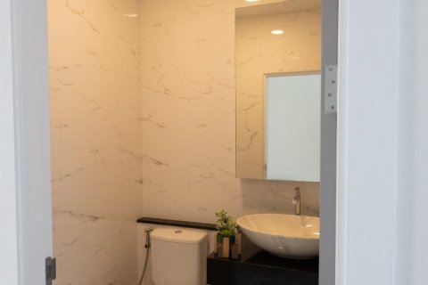 House in Pattaya, Thailand 3 bedrooms № 138048 - photo 13