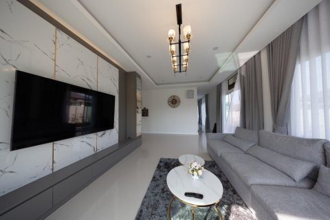 House in Pattaya, Thailand 3 bedrooms № 138048 - photo 10