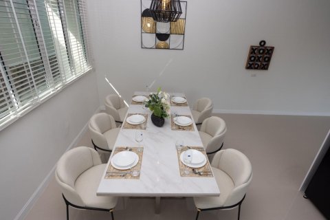 House in Pattaya, Thailand 3 bedrooms № 138048 - photo 12