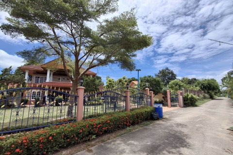 Villa in Ban Chang, Thailand 3 bedrooms № 137123 - photo 2