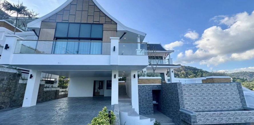 Villa in Chalong, Thailand 4 bedrooms № 118406
