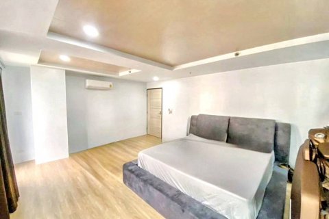 Condo à Bangkok, Thaïlande, 5 chambres № 118402 - photo 3