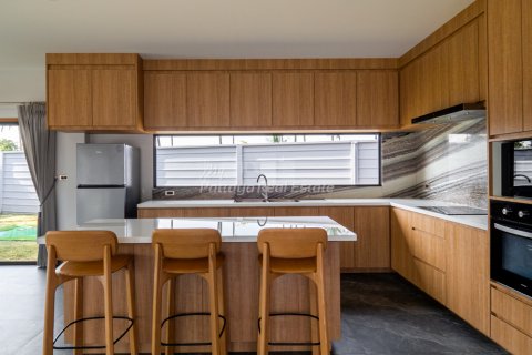 Maison à Pattaya, Thaïlande 3 chambres № 134800 - photo 11